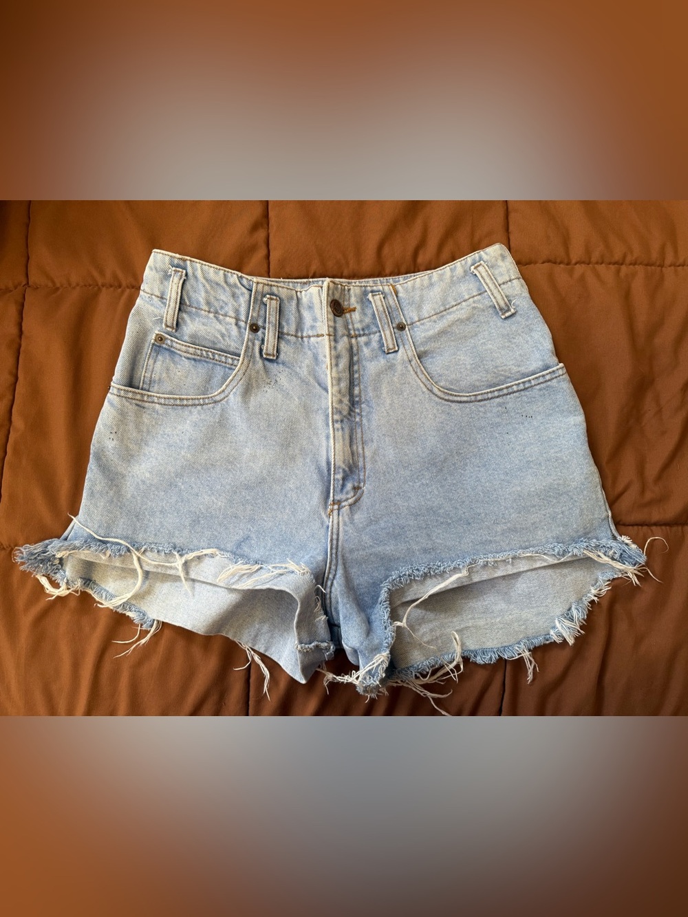 Lei Light Wash STAINED High-Rise Denim Cutoff Shorts SIZE SMALL WAIST-14”